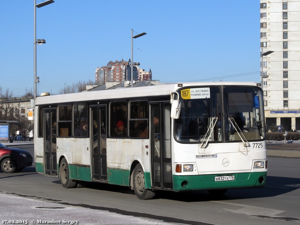 Санкт-Петербург, ЛиАЗ-5256.25 № 7725