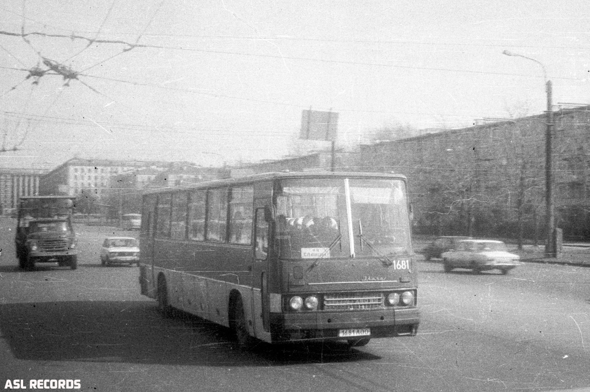 Санкт-Петербург, Ikarus 250.59 № 1681