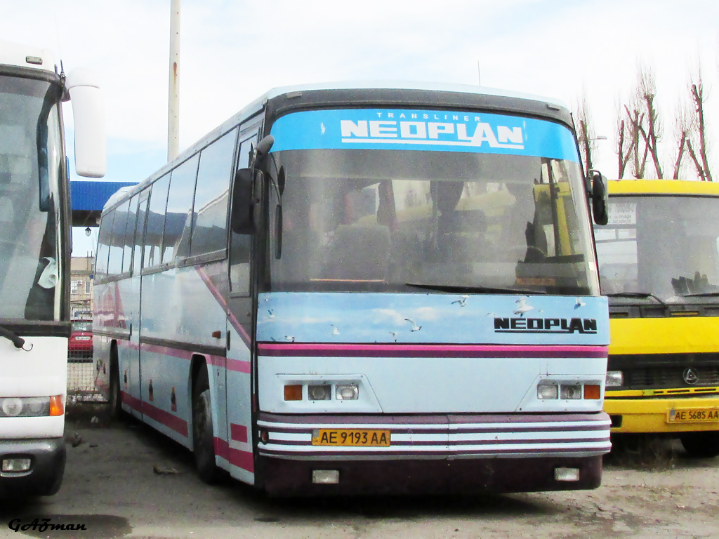 Dnepropetrovsk region, Neoplan N316K Transliner # AE 9193 AA