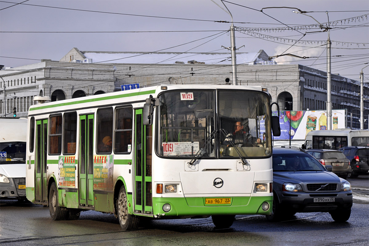 Алтайский край, ЛиАЗ-5256.45 № АВ 967 22