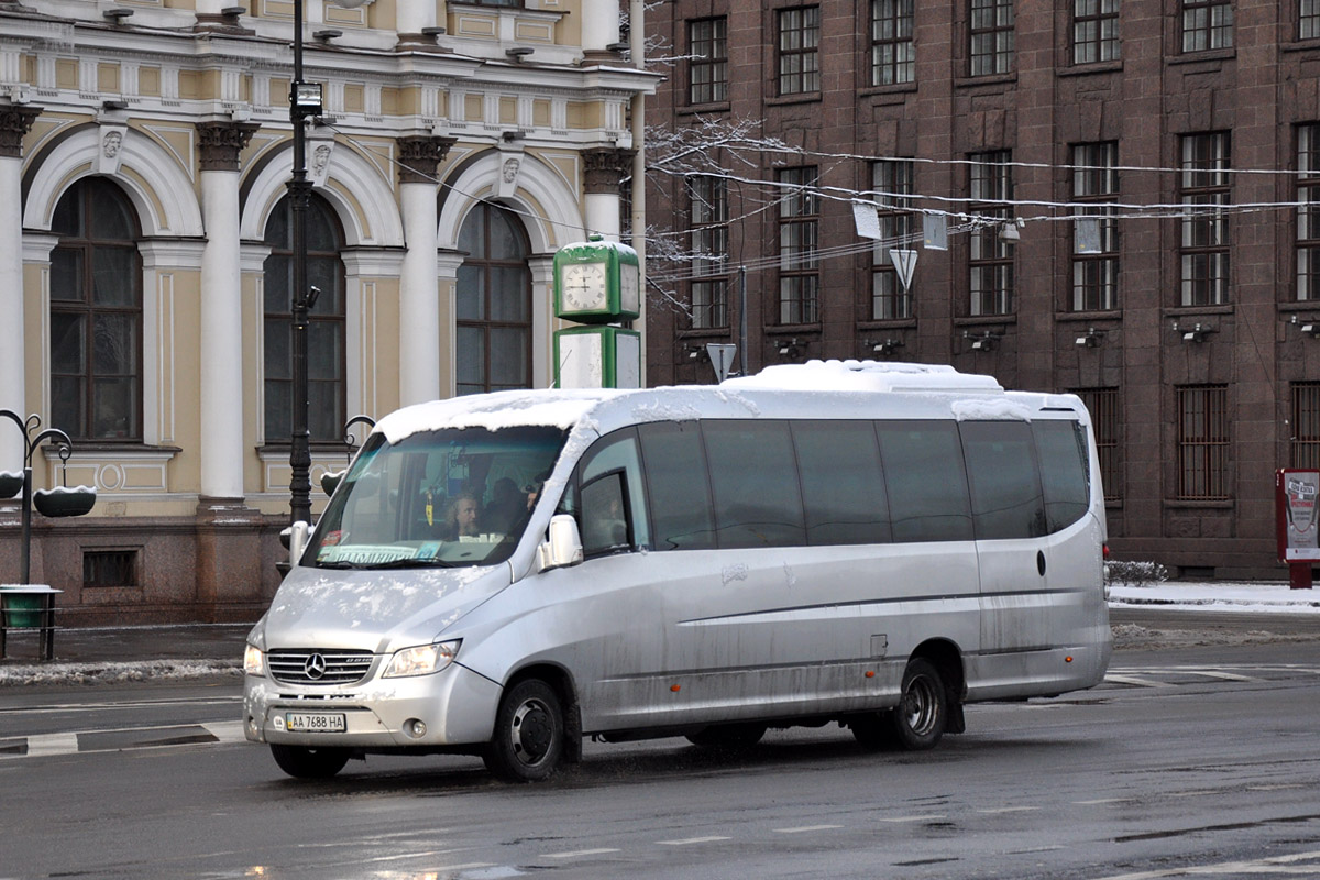 Киев, Omnibus Trading Sunrider № AA 7688 HA
