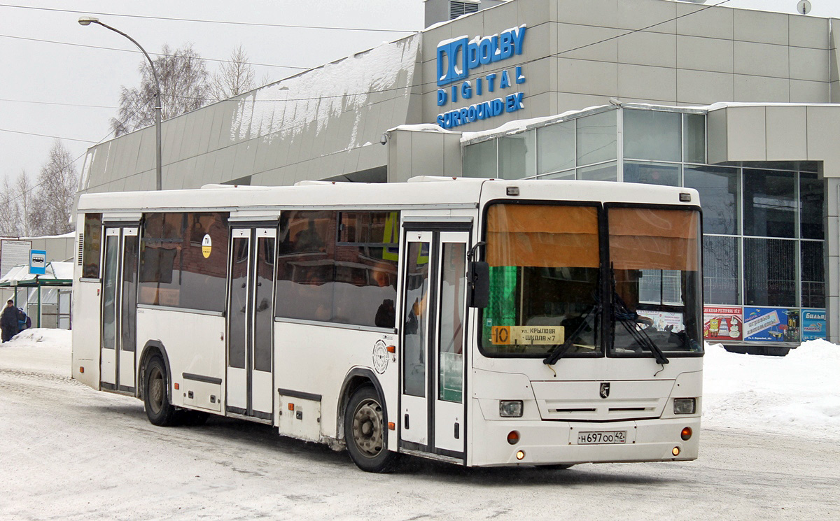 Obwód kemerowski - Kuzbas, NefAZ-5299-10-15 Nr Н 697 ОО 42