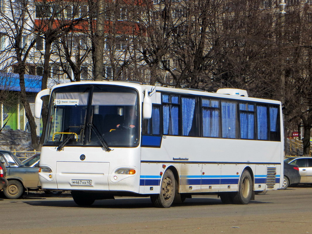 Кировская область, КАвЗ-4238-02 № х621