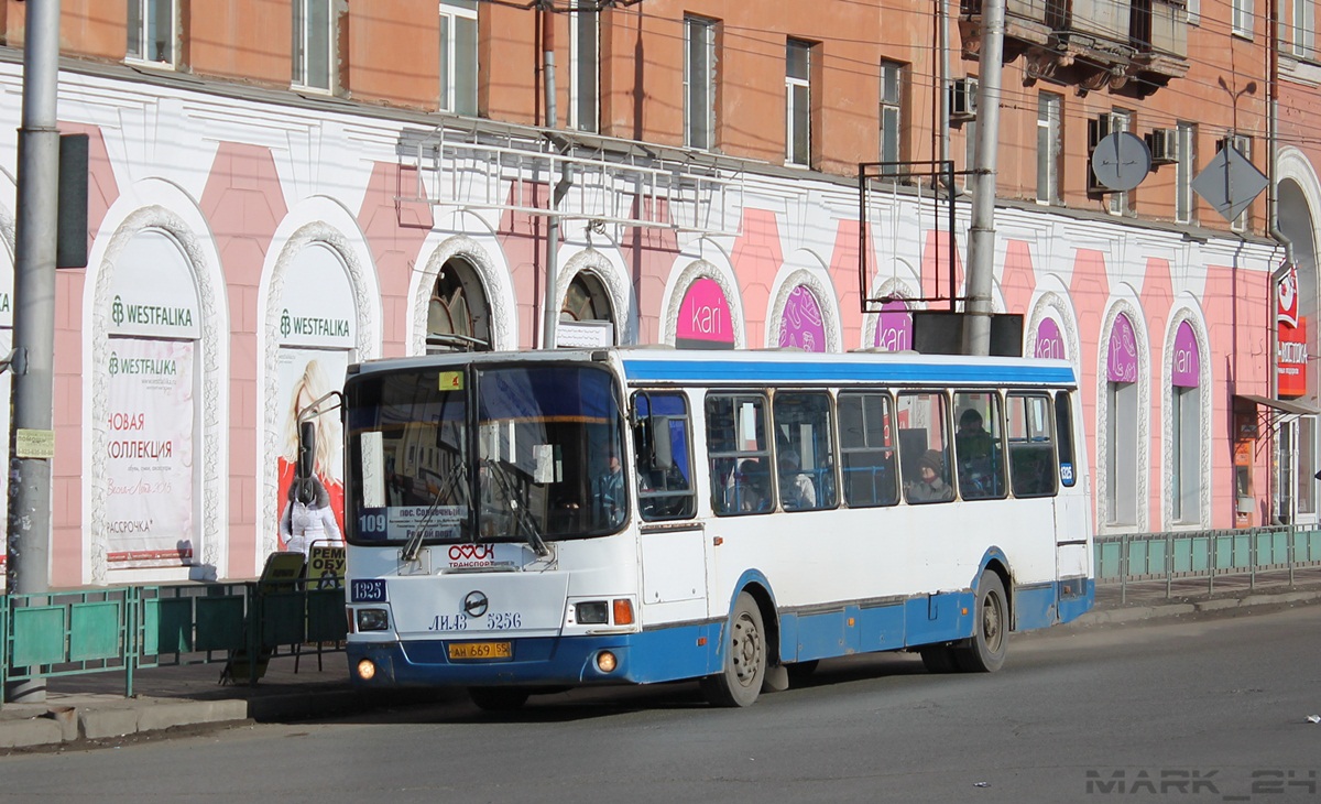 Omsk region, LiAZ-5256.45 № 1325