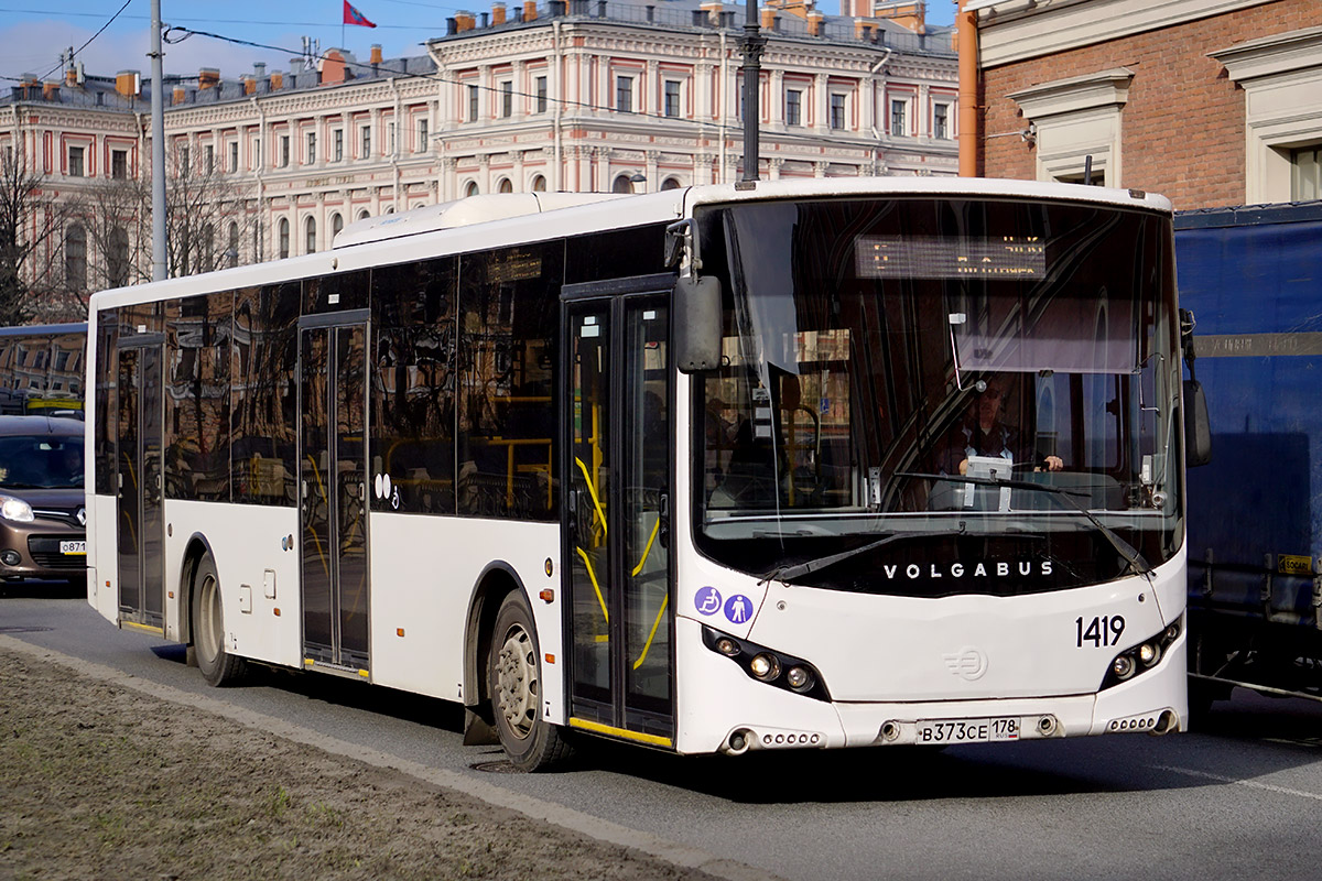 Szentpétervár, Volgabus-5270.05 sz.: 1419