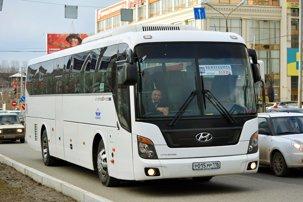 Татарстан, Hyundai Universe Space Luxury № Р 015 РР 116