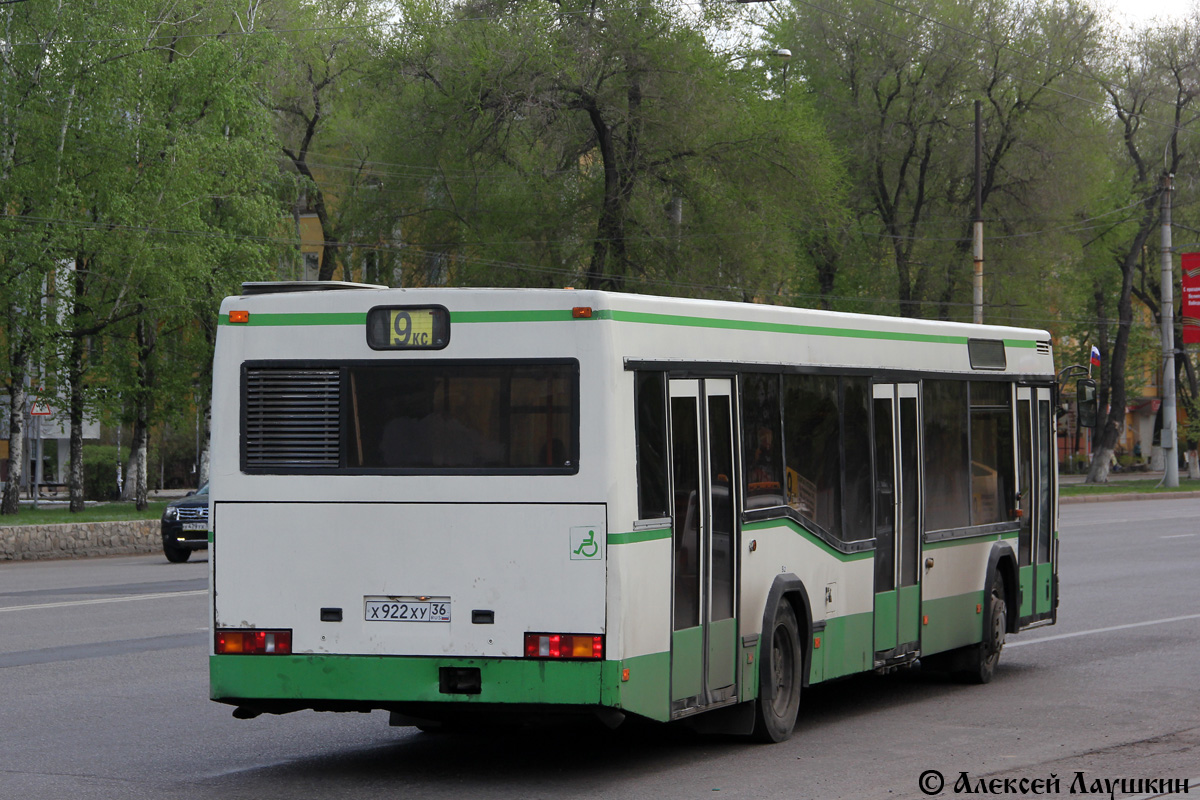 Воронежская область, МАЗ-103.060 № Х 922 ХУ 36