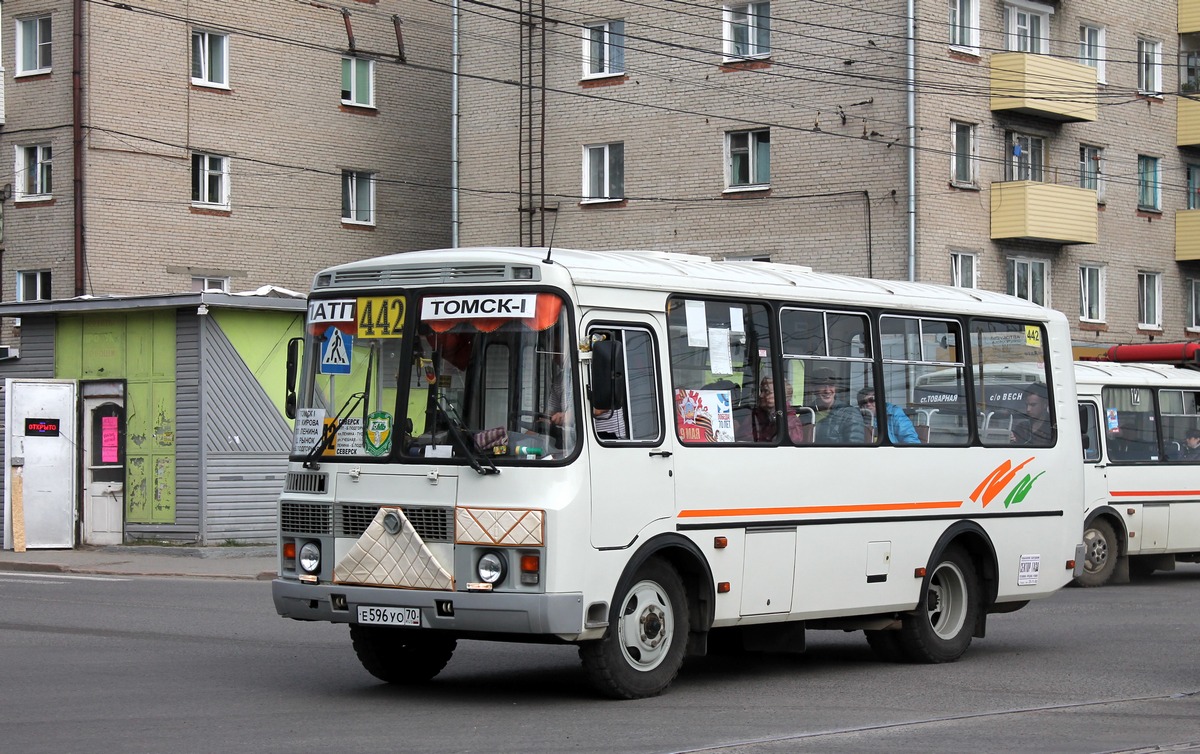 Томская область, ПАЗ-32054 № Е 596 УО 70