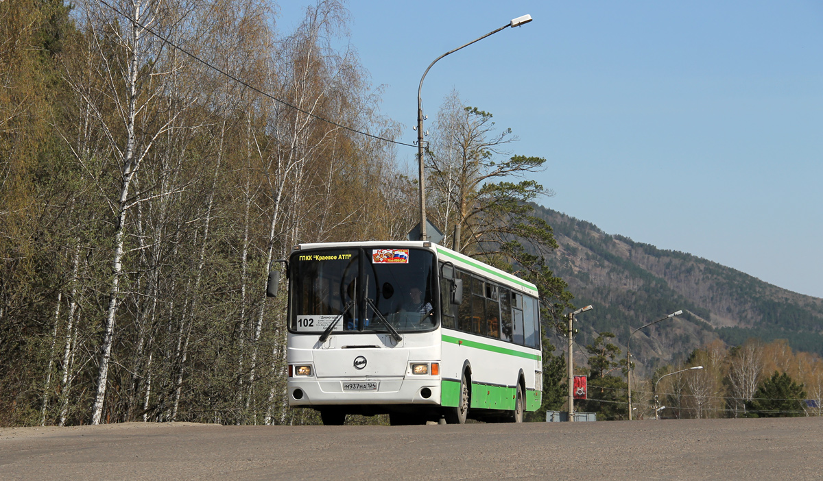 Krasnoyarsk region, LiAZ-5256.53 # М 937 НА 124