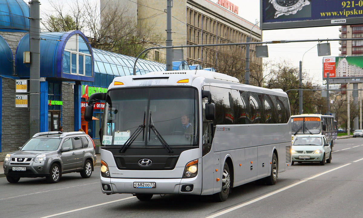 Санкт-Петербург, Hyundai Universe Space Luxury № С 682 ОО 77