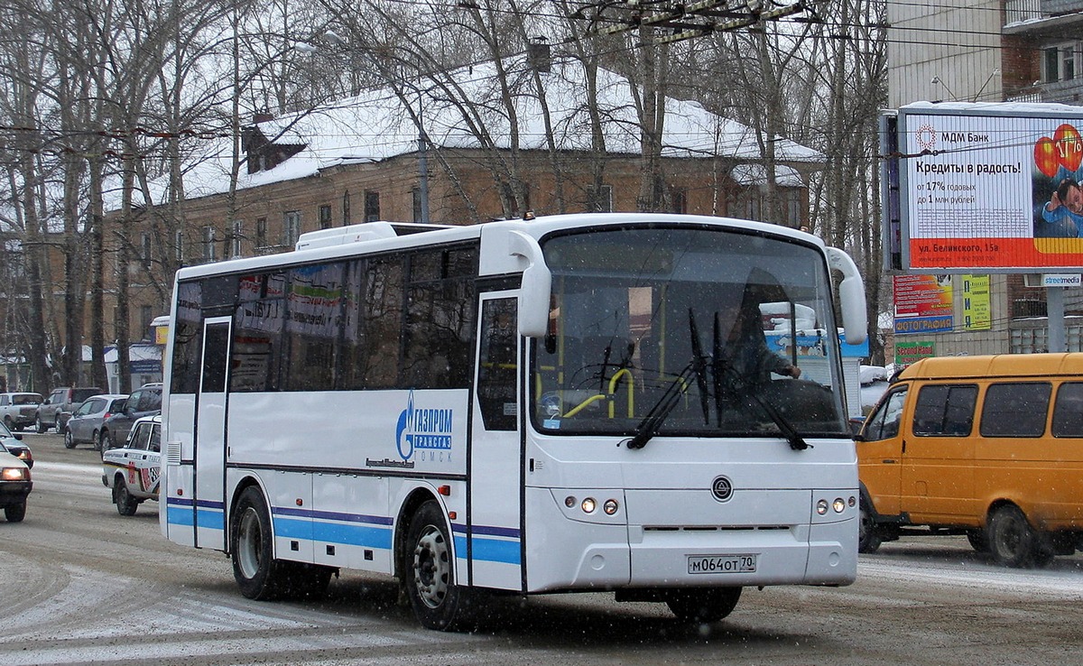 Томская область, КАвЗ-4235-32 № М 064 ОТ 70