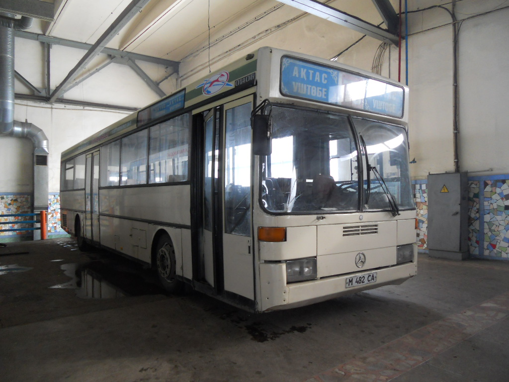 Karagandy province, Mercedes-Benz O405 sz.: M 482 CA