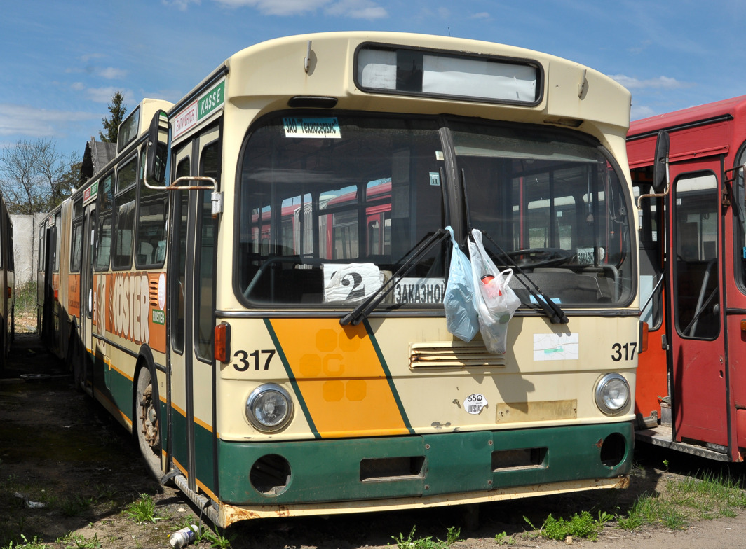 Тверская область, Mercedes-Benz O305G № АМ 117 69; Тверская область — Нерабочие машины