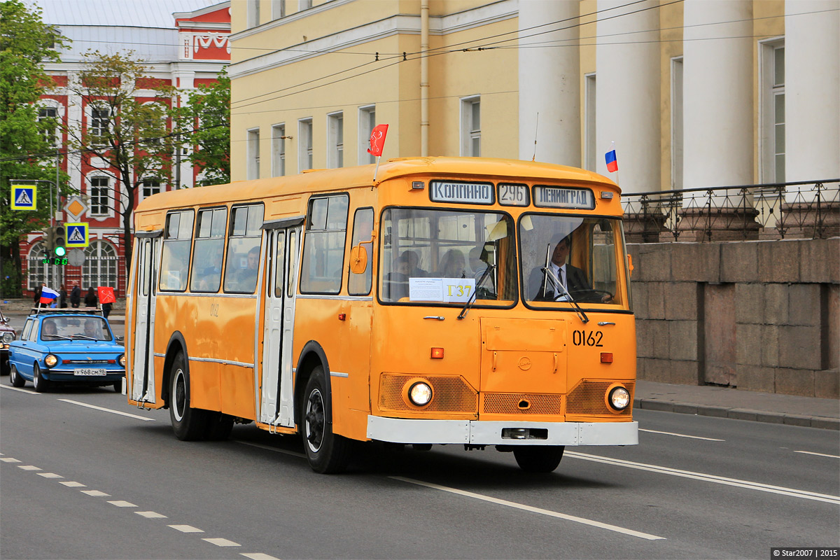 Saint Petersburg, LiAZ-677M # 7009; Saint Petersburg — 1st St. Peterburg Parade of retro-transport, 24 May 2015