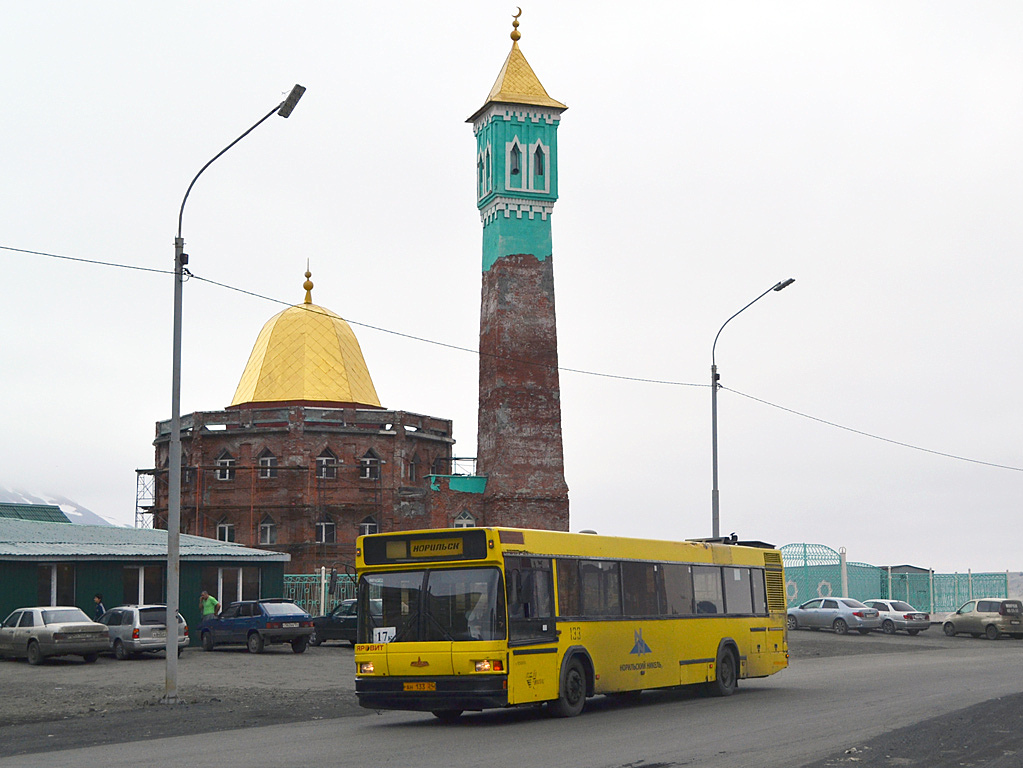 Region Krasnojarsk, MAZ-103.075 Nr. 133