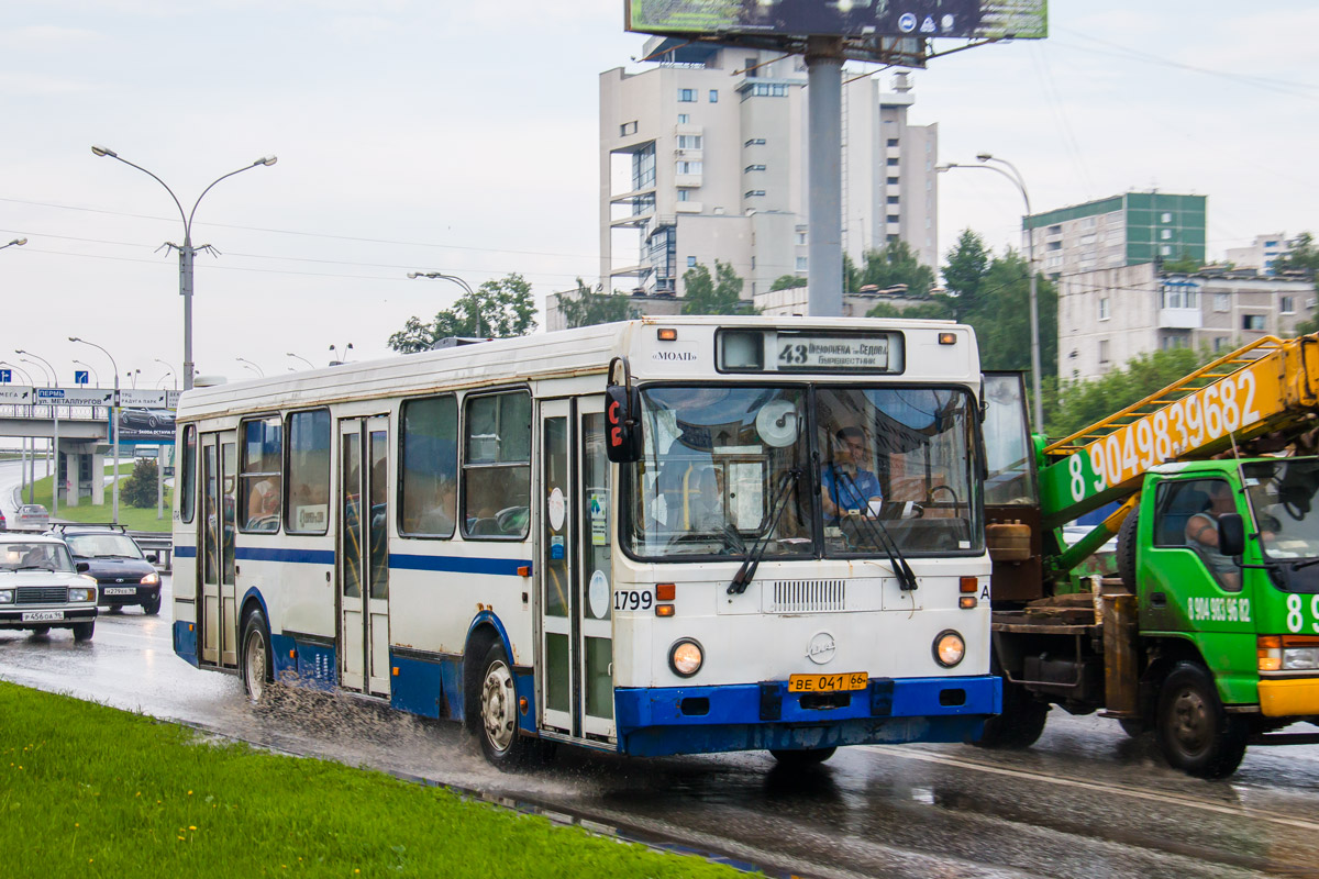 Свердловская область, ЛиАЗ-5256.40 № 1799