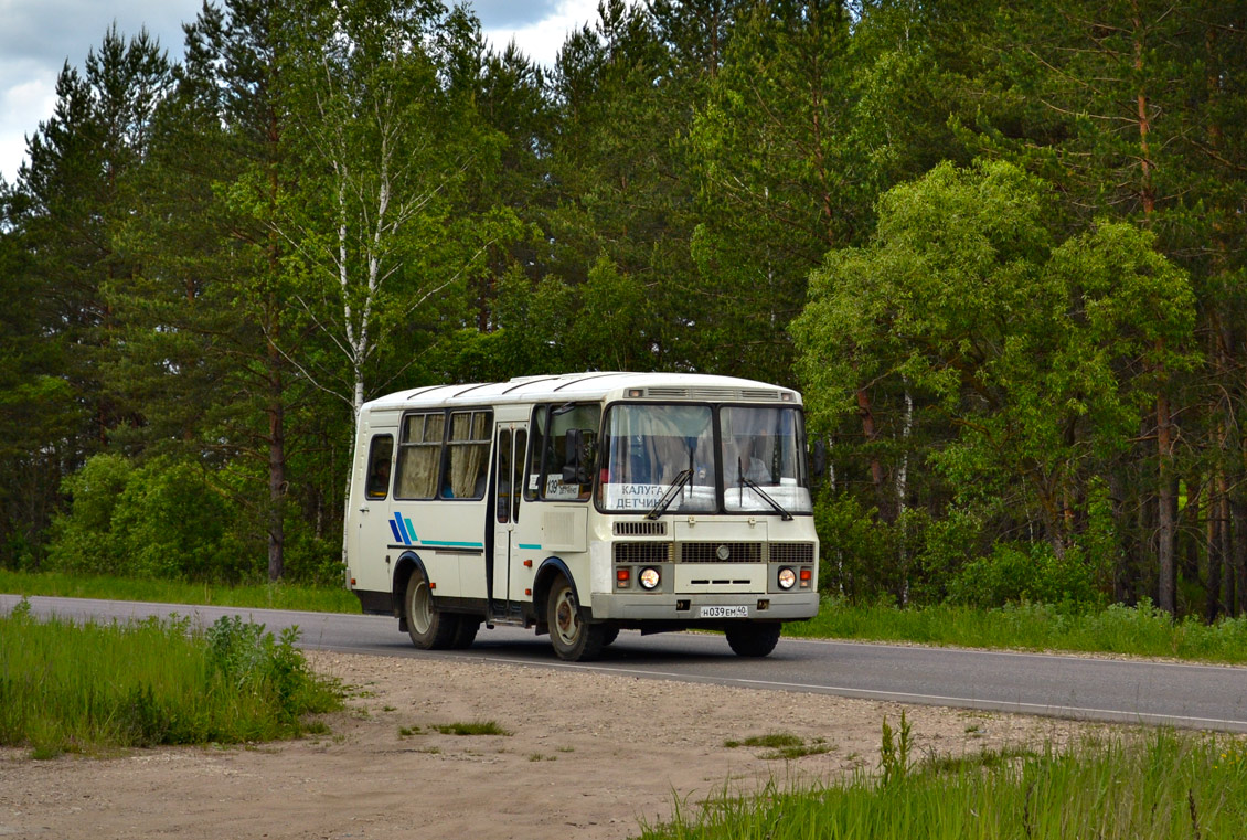 39 ев. Автобус ПАЗ Калуга 136-03. Автобус ПАЗ Калуга Кондрово 136-03. Автобус 136-03 пазик Калуга. Автобус Калуга Кондрово 136-03.