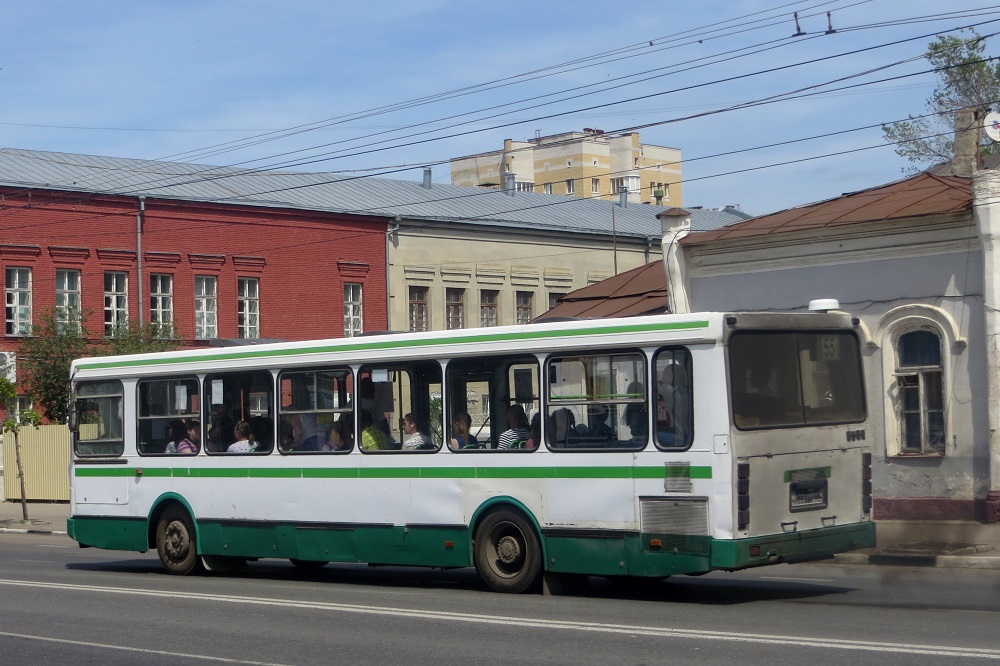 Тамбовская область, ЛиАЗ-5256.25 № Н 053 НУ 68