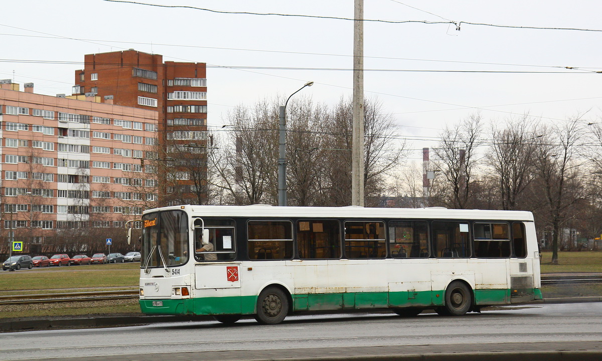 Sankt Petersburg, LiAZ-5256.25 Nr 5414