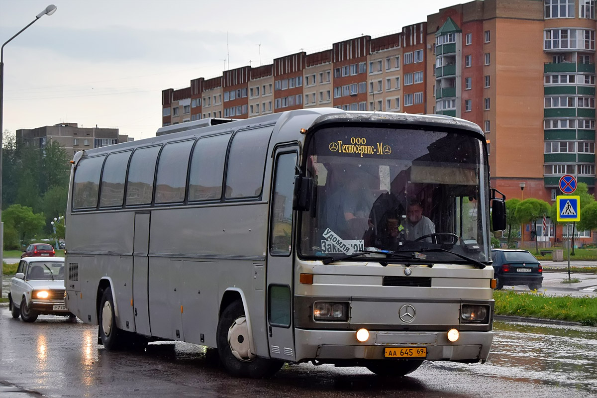 Тверская область, Mercedes-Benz O303-15RHD № АА 645 69