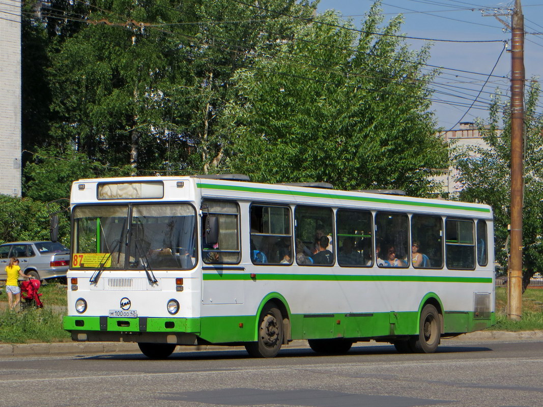 Kirov region, LiAZ-5256.40 # М 100 ОО 43