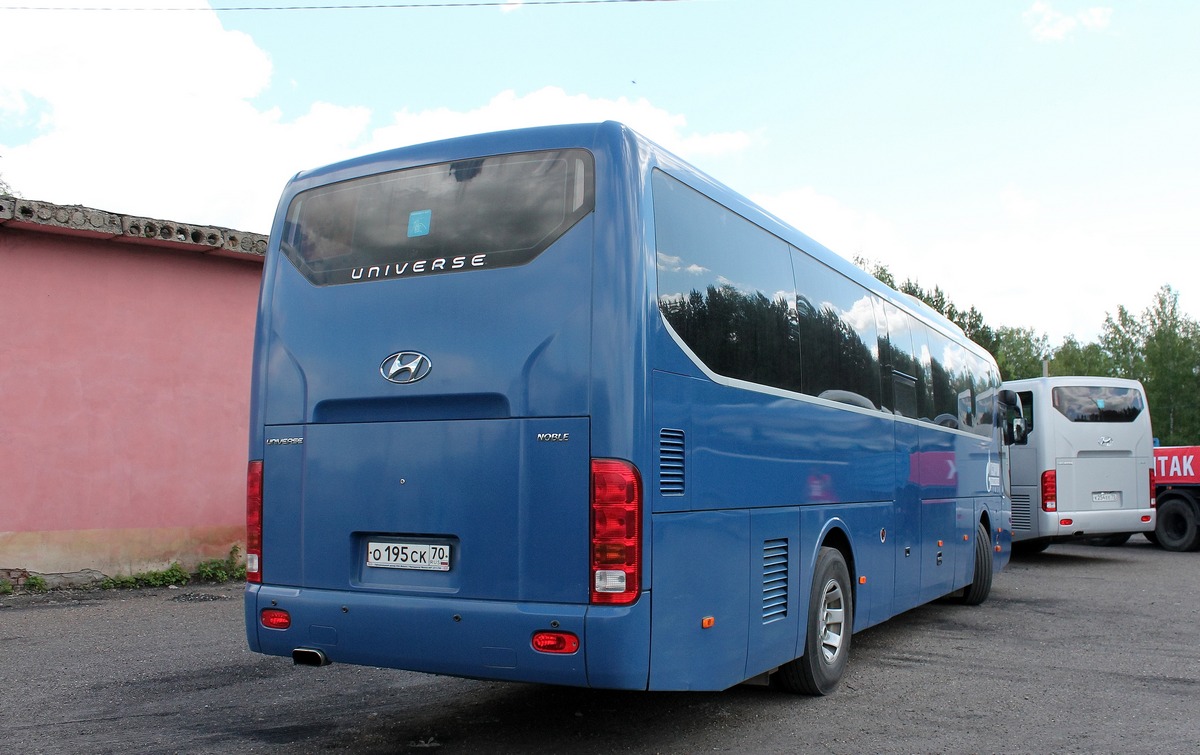 Томская область, Hyundai Universe Xpress Noble № О 195 СК 70