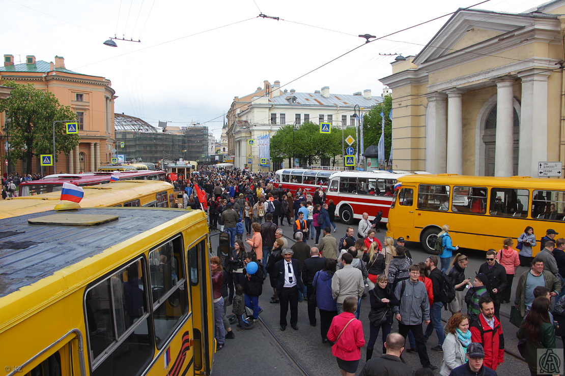 Petrohrad — 1st St. Peterburg Parade of retro-transport, 24 May 2015