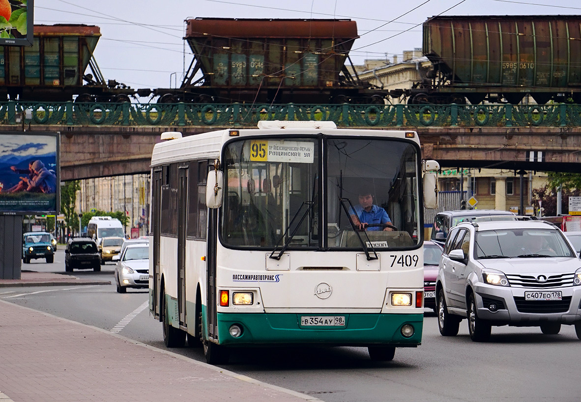 Санкт-Петербург, ЛиАЗ-5256.25 № 7409