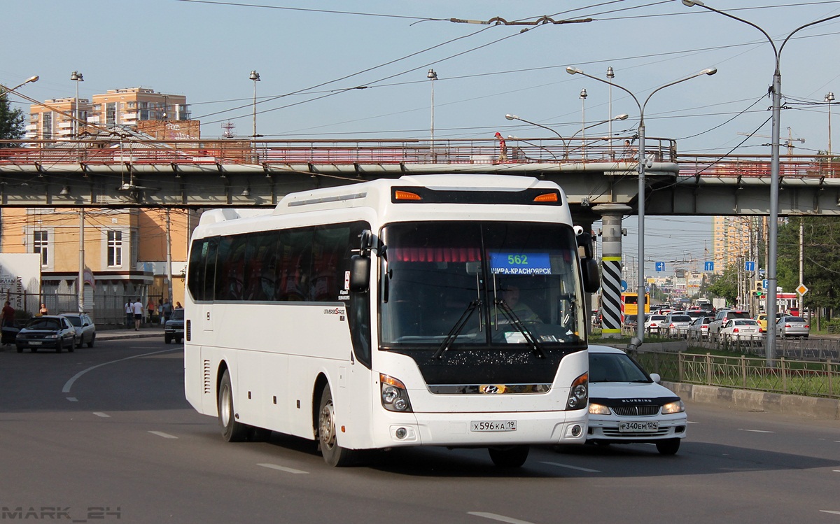 Хакасия, Hyundai Universe Xpress Noble № Х 596 КА 19