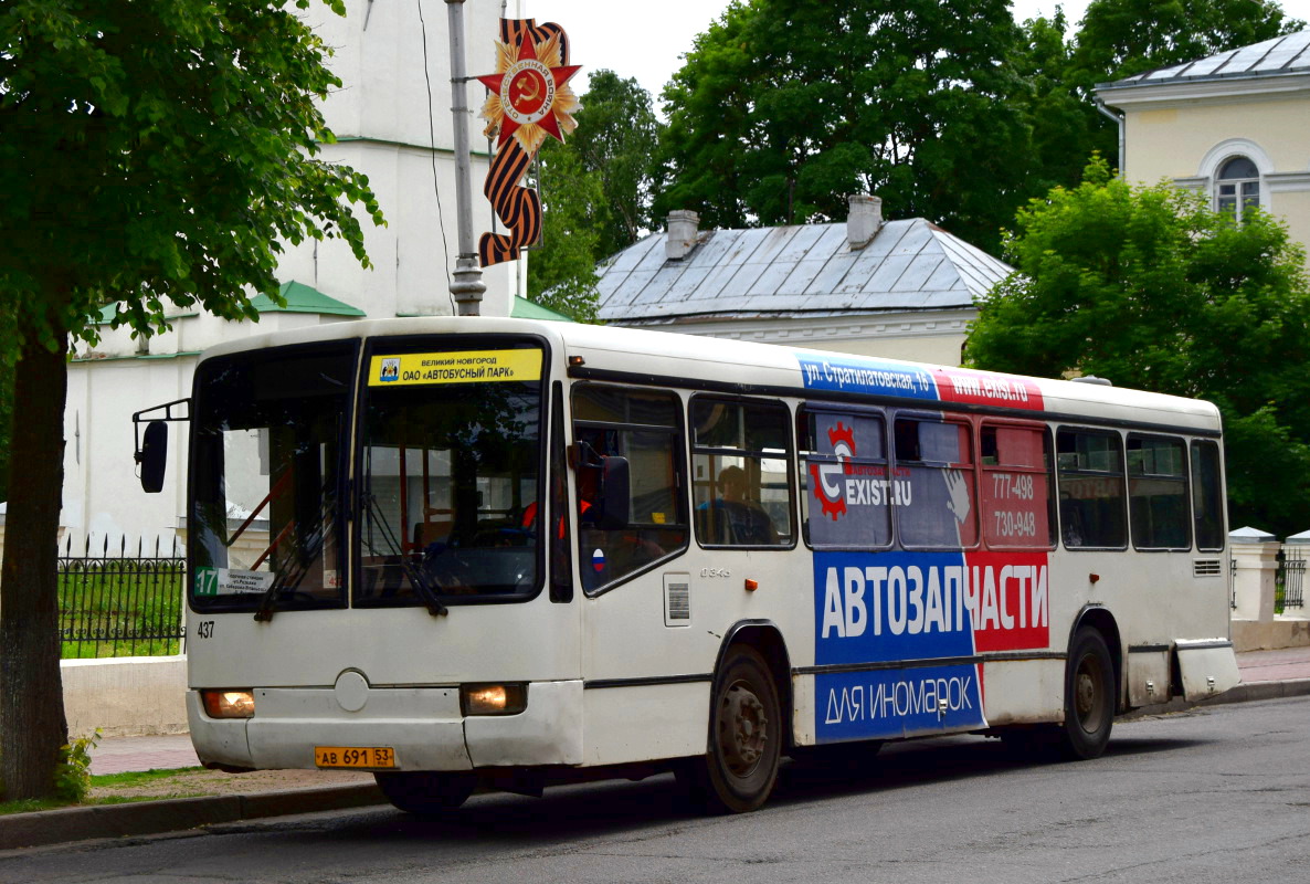 Novgorod region, Mercedes-Benz O345 Nr. 437