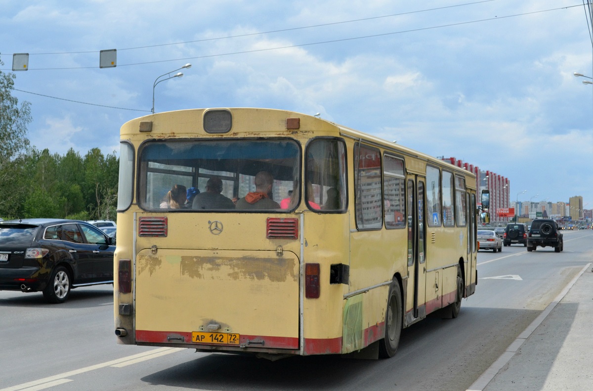 Тюменская область, Mercedes-Benz O305 № АР 142 72