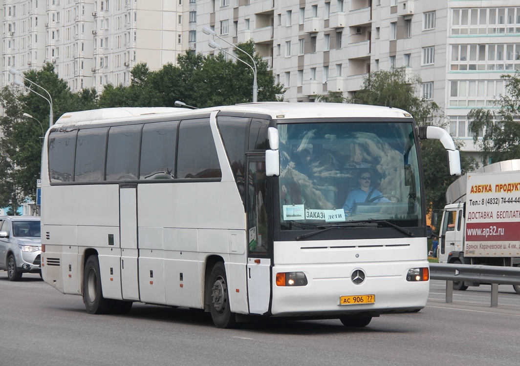 Moscow, Mercedes-Benz O350-15RHD Tourismo # АС 906 77