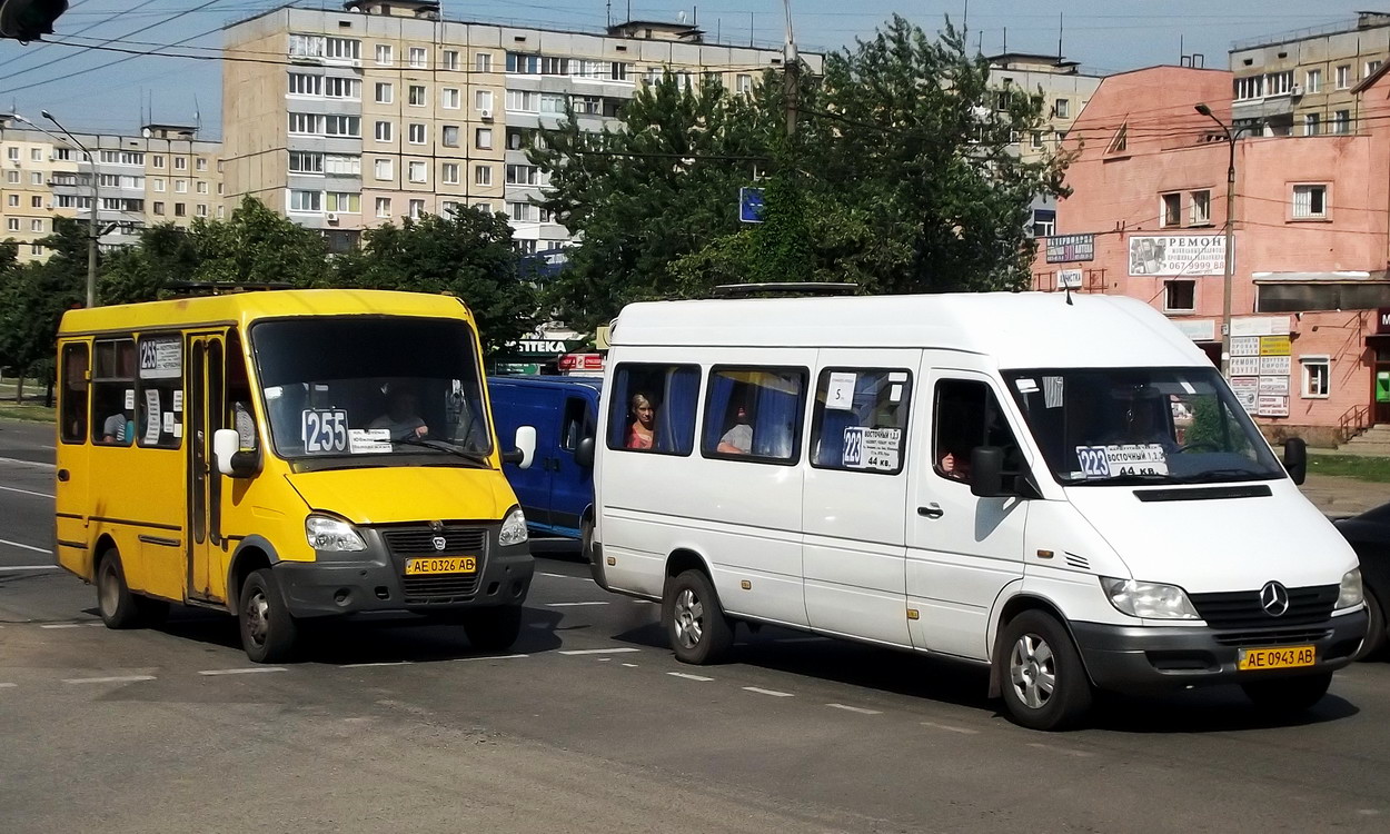 Днепропетровская область, БАЗ-22154 "Дельфин" № AE 0326 AB; Днепропетровская область, Mercedes-Benz Sprinter W903 308CDI № AE 0943 AB