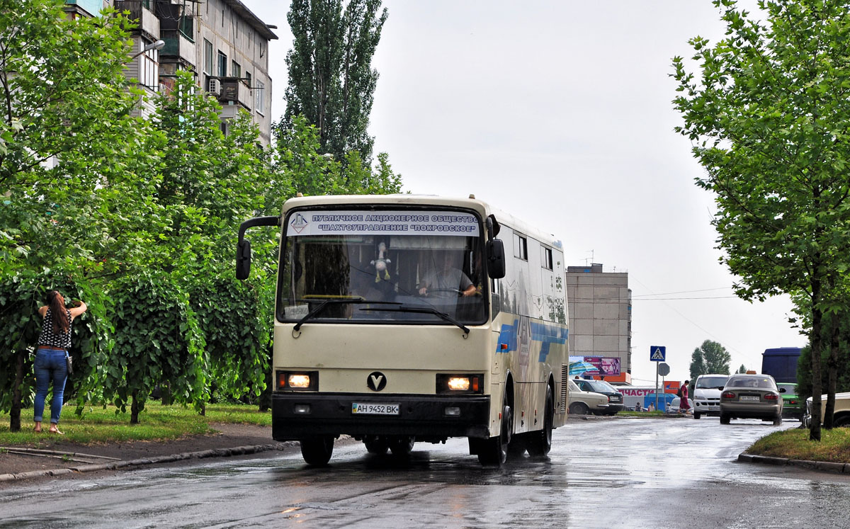 Донецкая область, ЛАЗ-4207FN "Лайнер-10" № AH 9452 BK