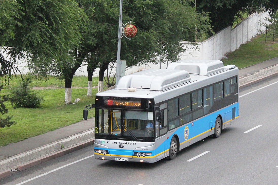 Алматы, Yutong ZK6118HGA № 524