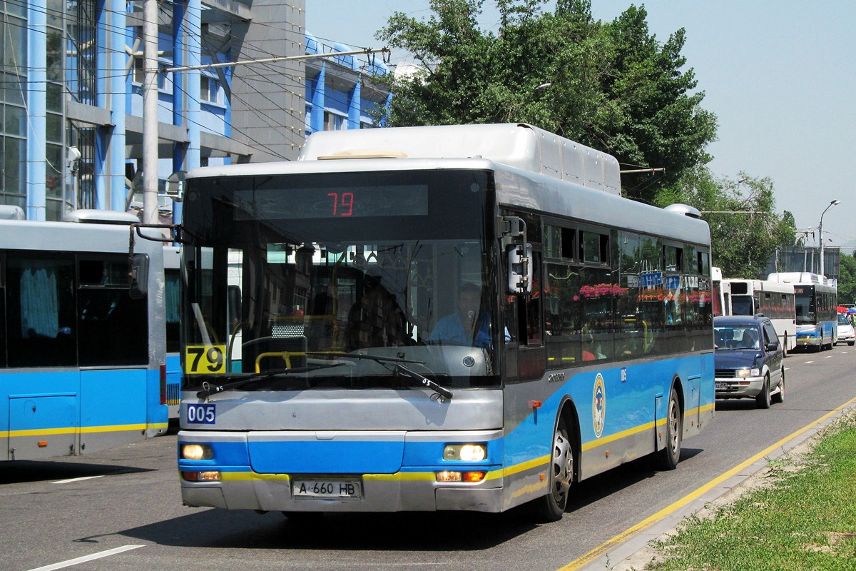 Алматы, Yutong ZK6120HGM № 005