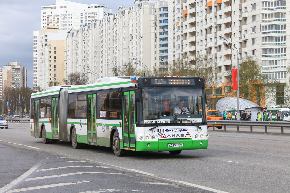 Москва, ЛиАЗ-6213.22-01 № 16219