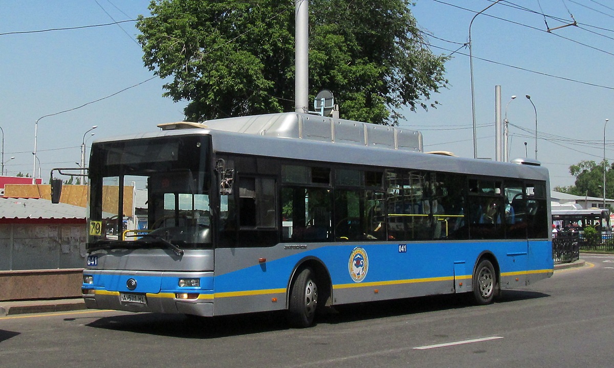 Алматы, Yutong ZK6120HGM № 041