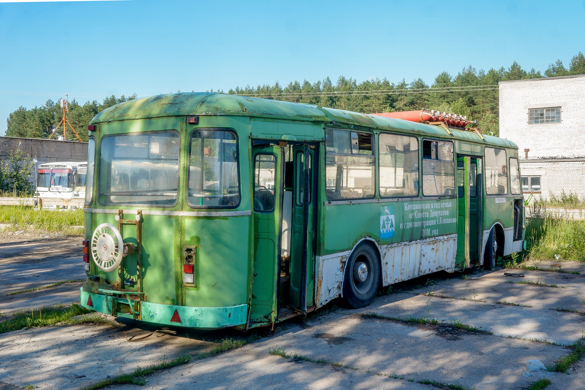 Тверская область, ЛиАЗ-677М (ЯАЗ) № АВ 367 69; Тверская область — Нерабочие машины