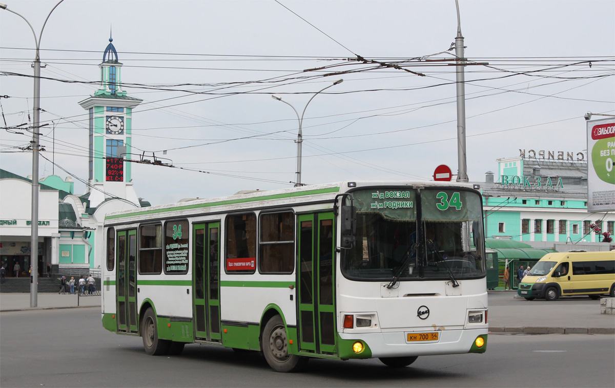 Новасібірская вобласць, ЛиАЗ-5256.35 № КН 700 54