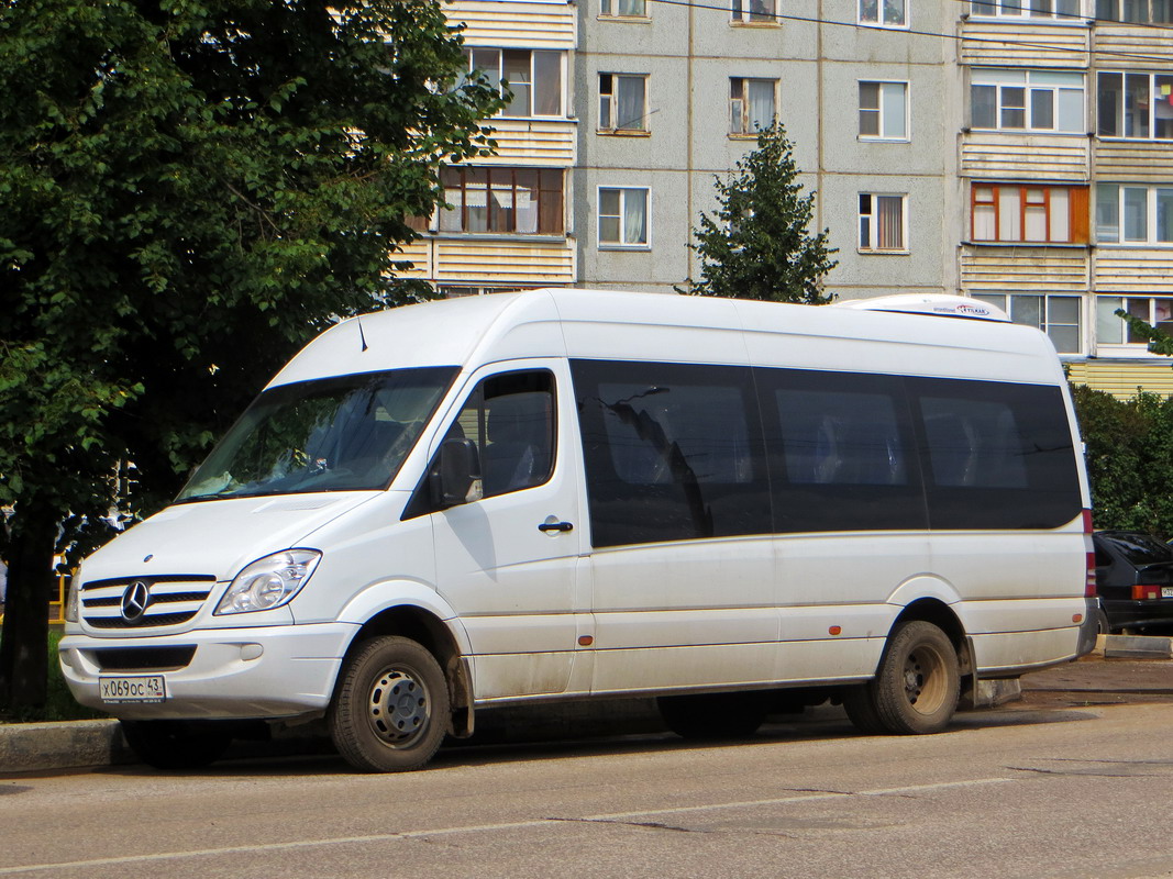 Кировская область, Самотлор-НН-323911 (MB Sprinter 515CDI) № Х 069 ОС 43