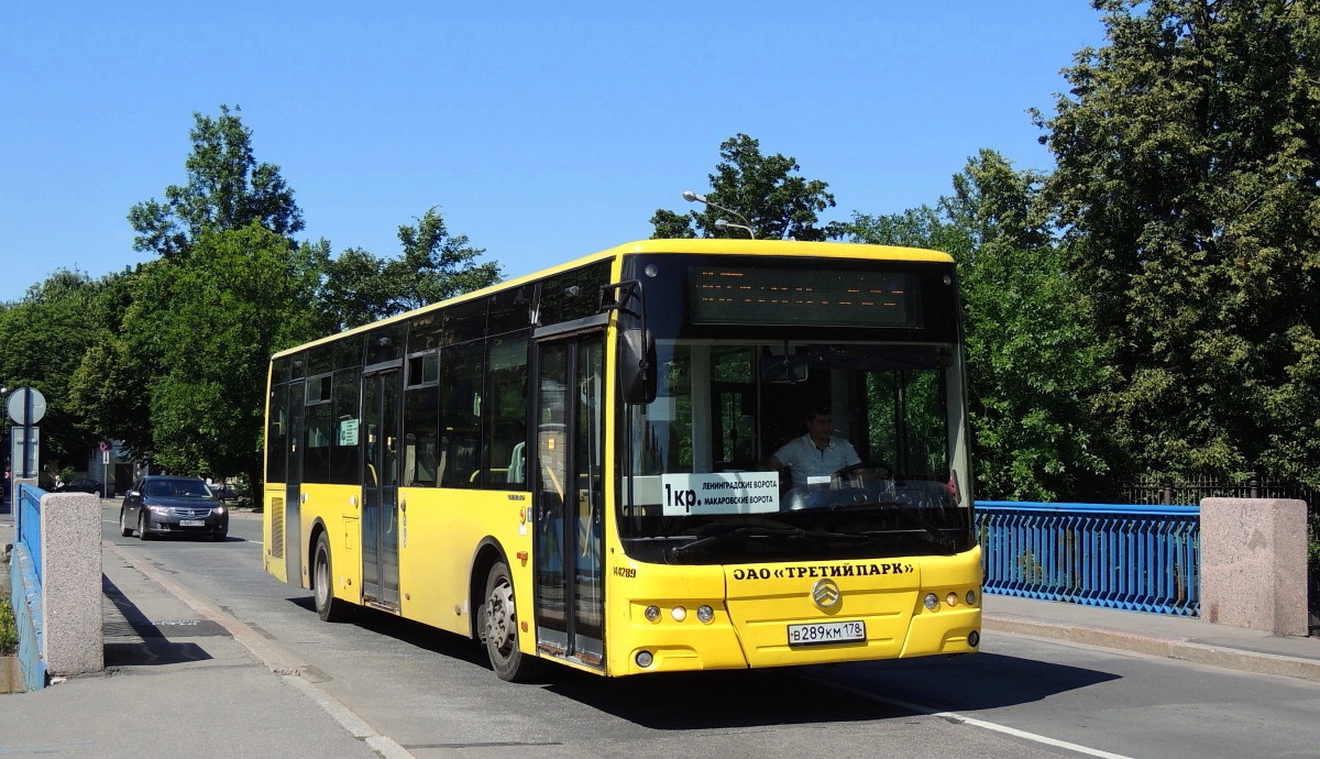 Санкт-Петербург, Golden Dragon XML6125CR № В 289 КМ 178