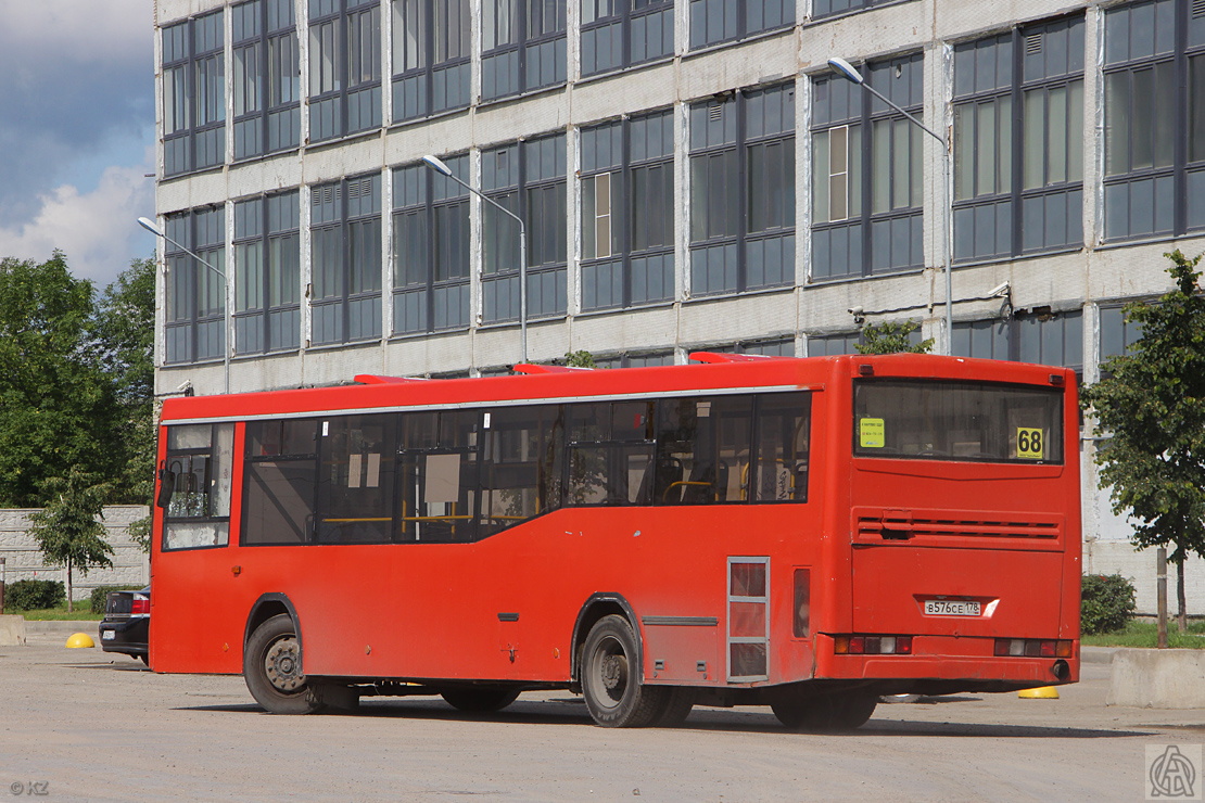 Sankt Petersburg, NefAZ-5299-30-22 Nr В 576 СЕ 178