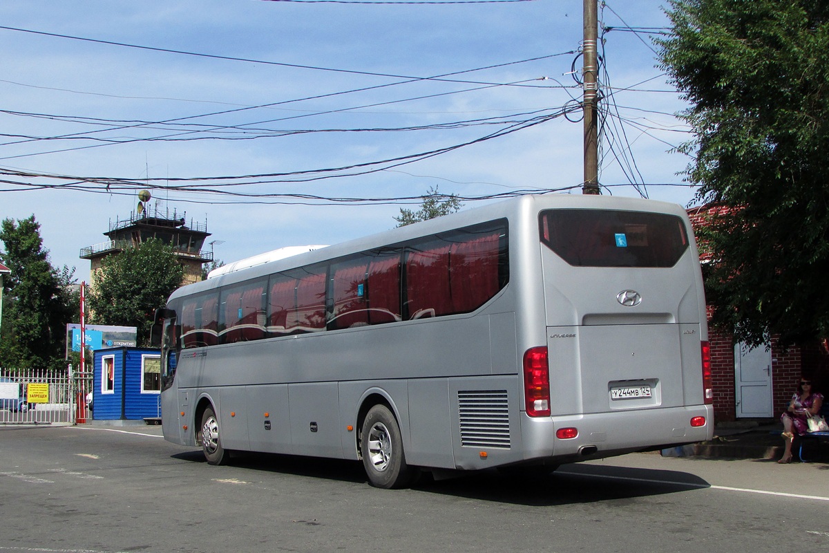 Автобус тюхтет ачинск. Hyundai Universe 527. Hyundai Universe Space Luxury двухэтажный. Hyundai Universe Space Luxury чертеж. Hyundai Universe Space Luxury Ставрополь Адлер.