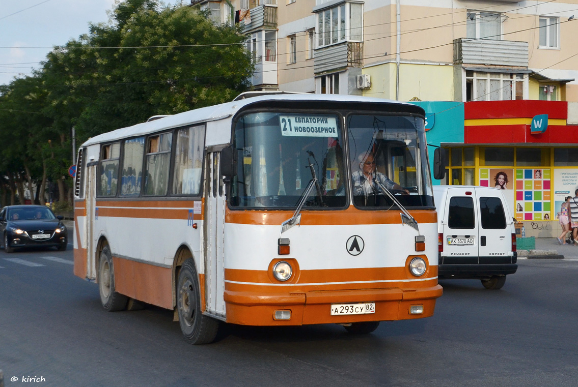 Республика Крым, ЛАЗ-695Н № А 293 СУ 82