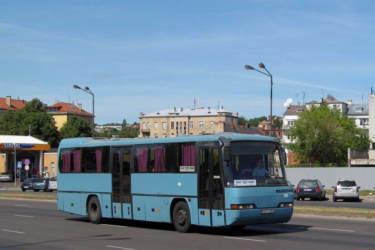 Литва, Neoplan N316Ü Transliner № 065