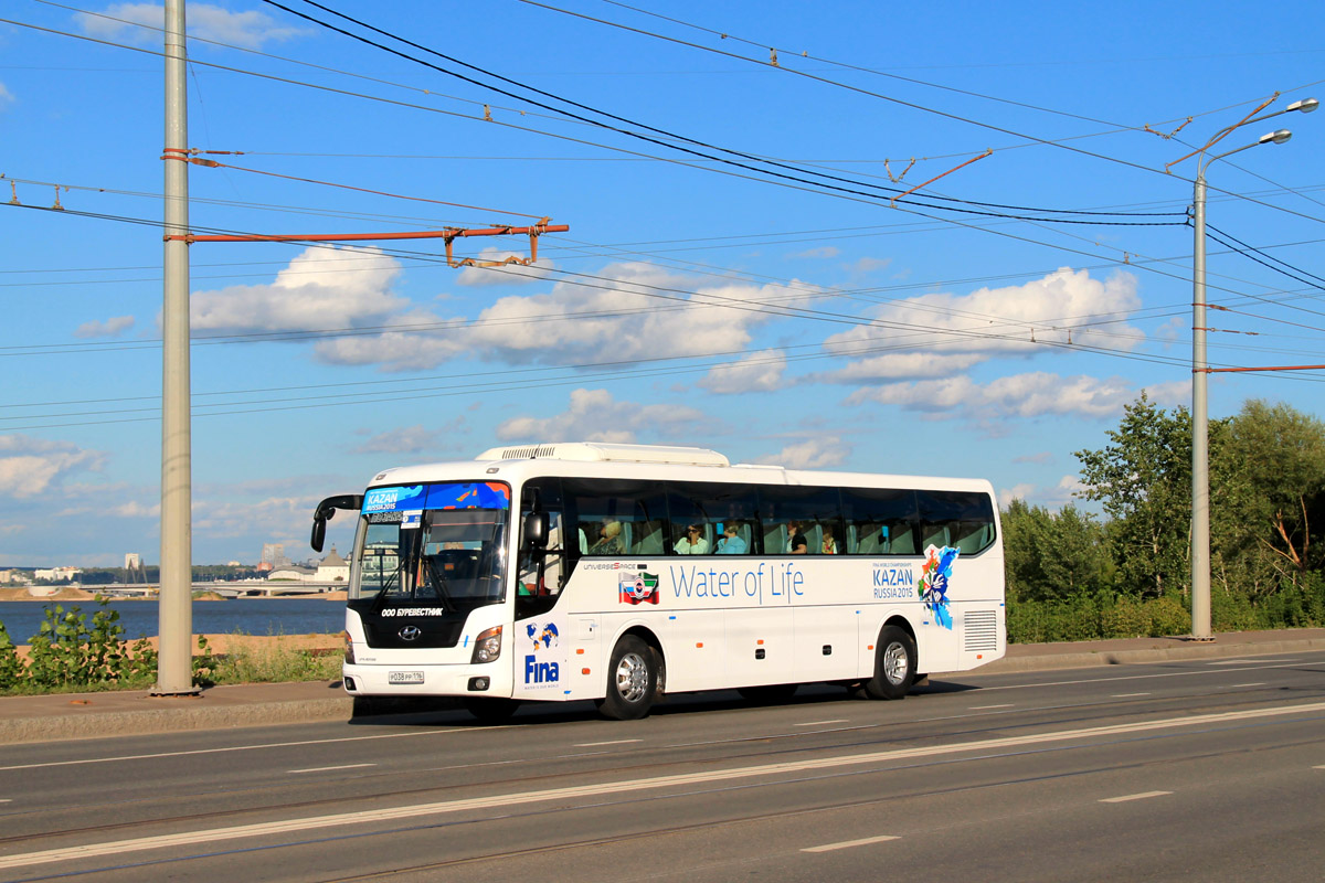 Татарстан, Hyundai Universe Space Luxury № Р 038 РР 116