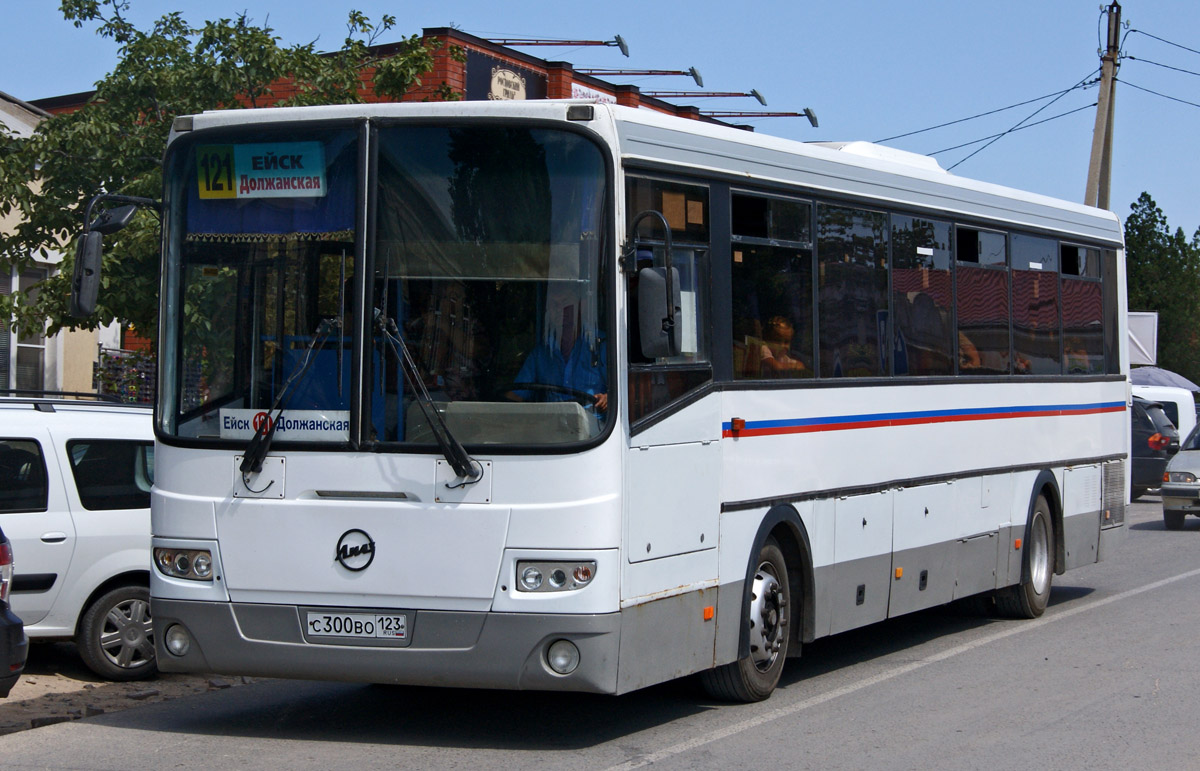 Автобус ейск. Автобус 121 Должанская. 121 Ейск. 121 Автобус Ейск Должанская.