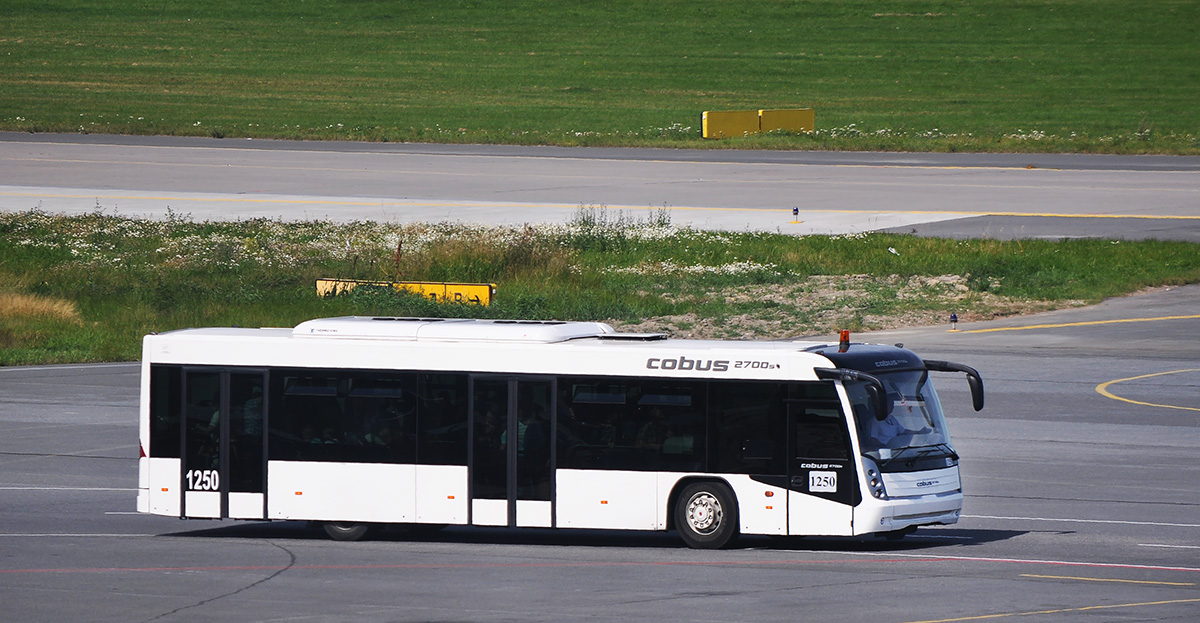 Санкт-Петербург, Cobus 2700S № 1250