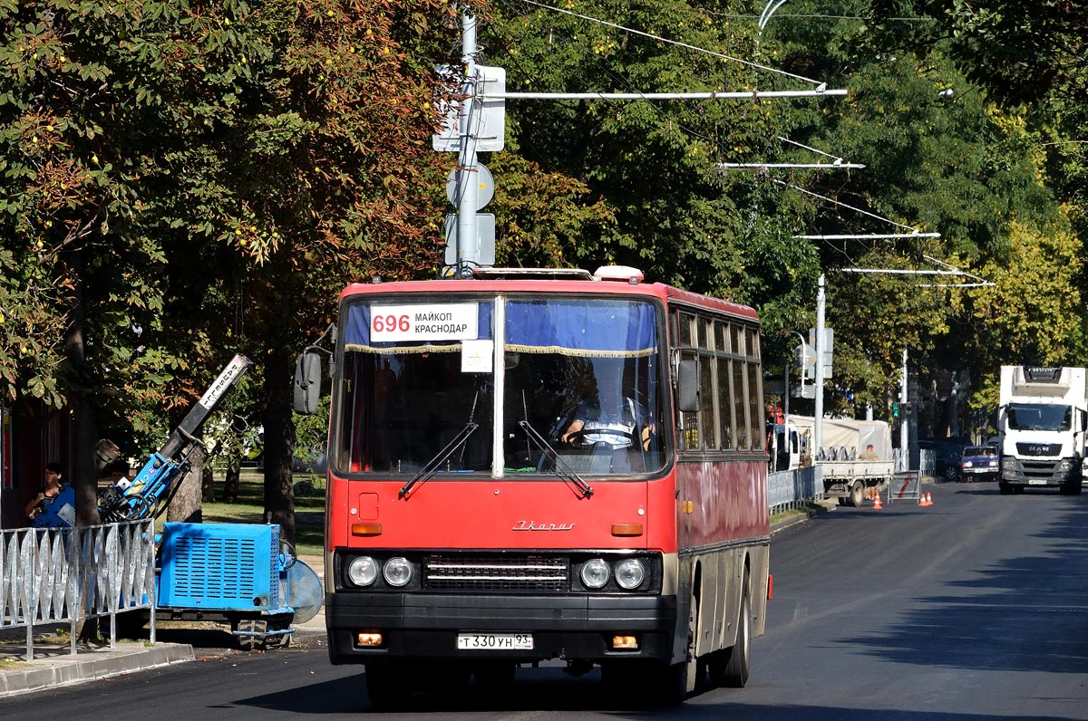 Адыгея, Ikarus 256.74 № Т 330 УН 93